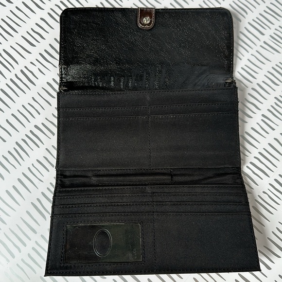 Kathy Van Zealand brown/multicolored 3 fold wallet. 11 slots for c/c & 1 ID slot - Picture 3 of 13